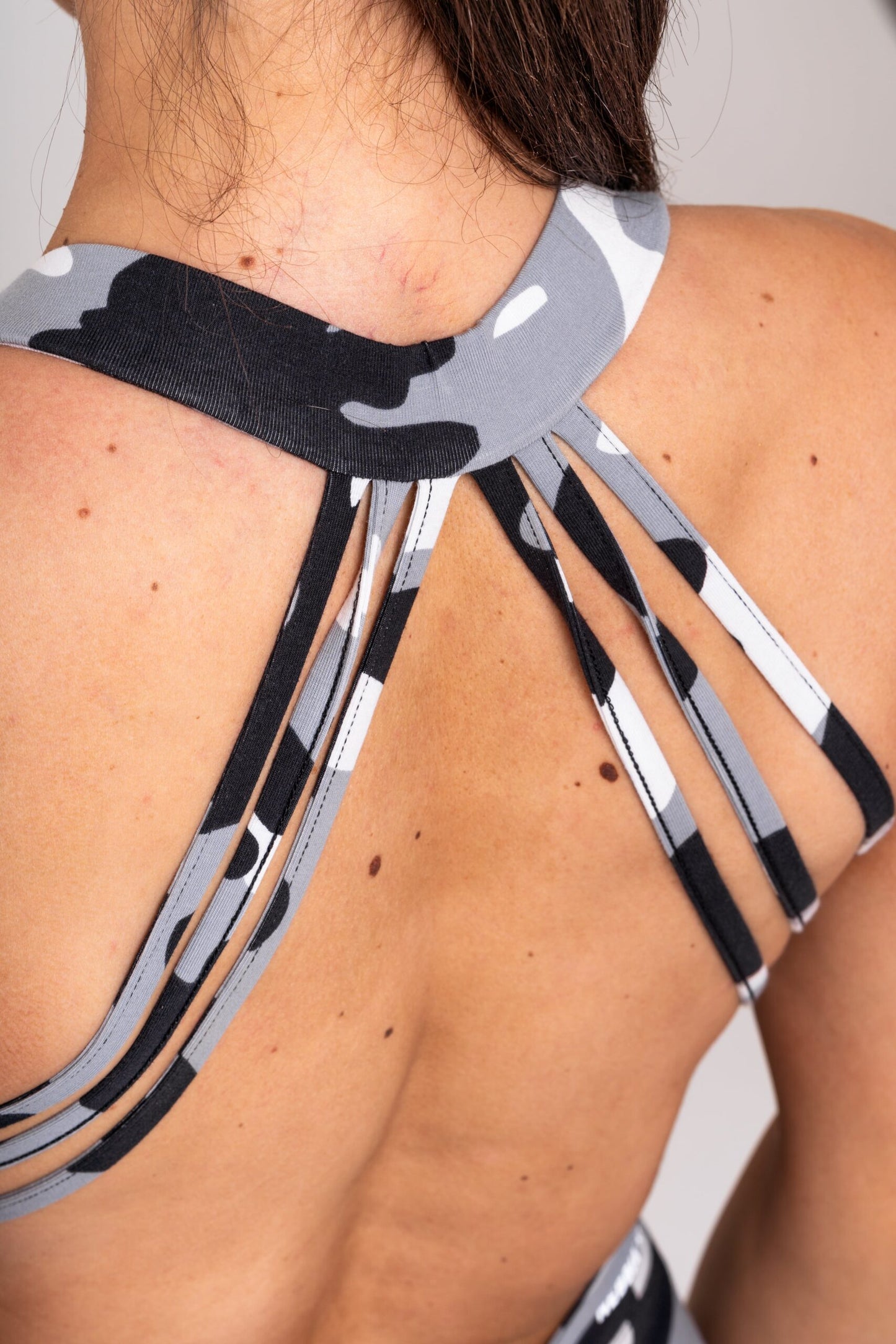 Nebbia Activewear 397 White – sculpting | Nebbia Activewear (5/5)