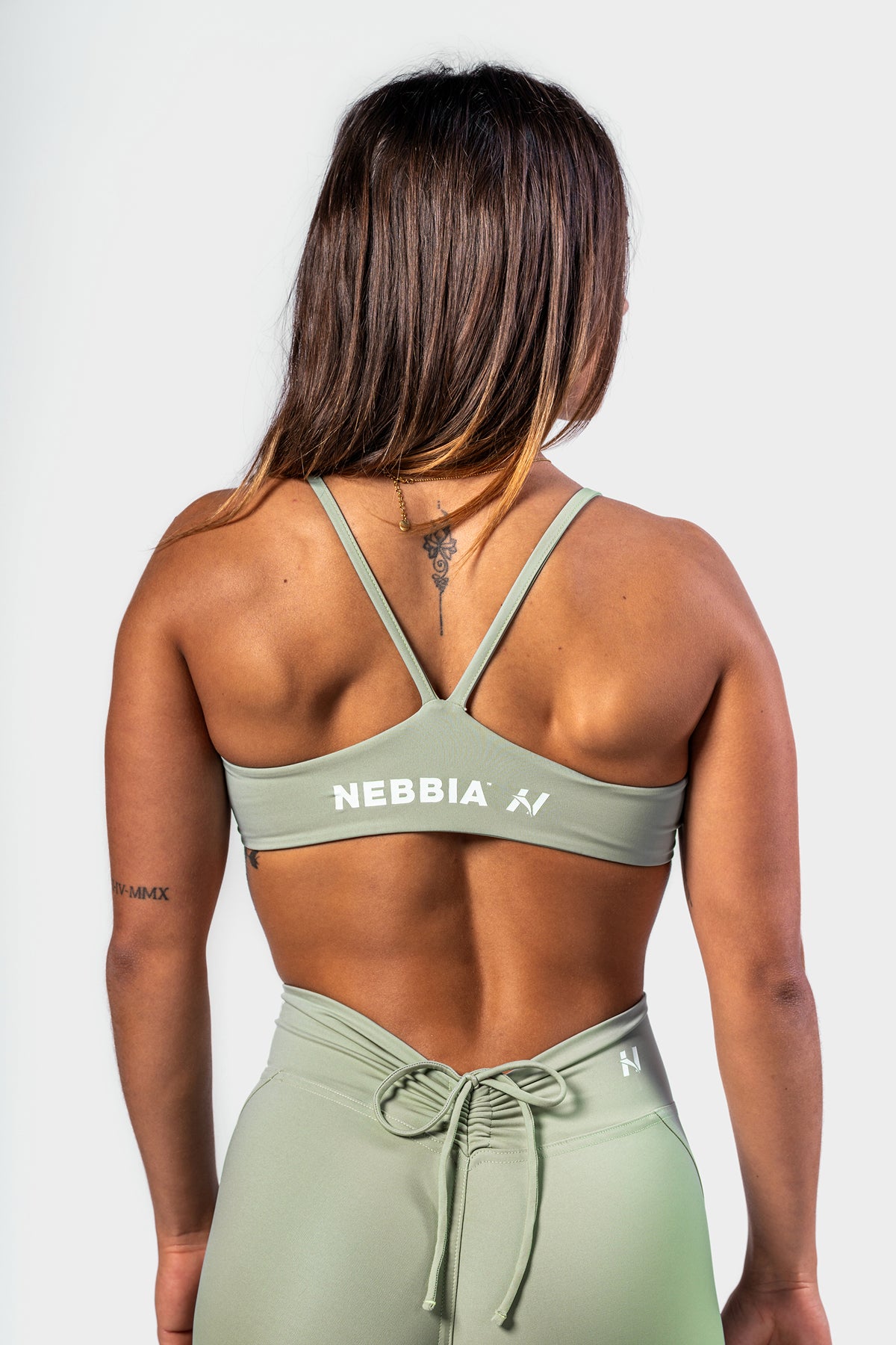 Nebbia Sports Bra 423 Green | Nebbia Activewear (5/5)