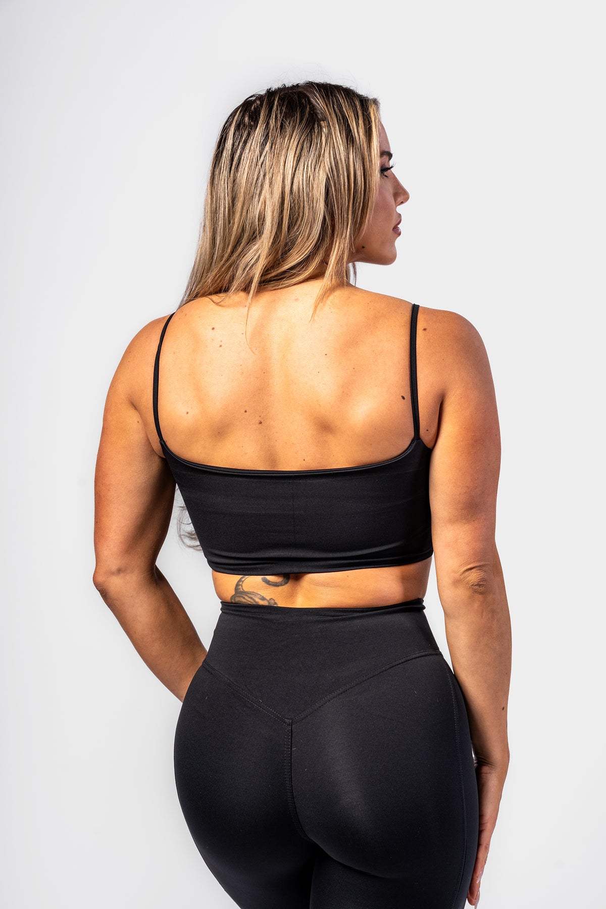 Nebbia Sports Bra 612 Black | Nebbia Activewear (5/5)