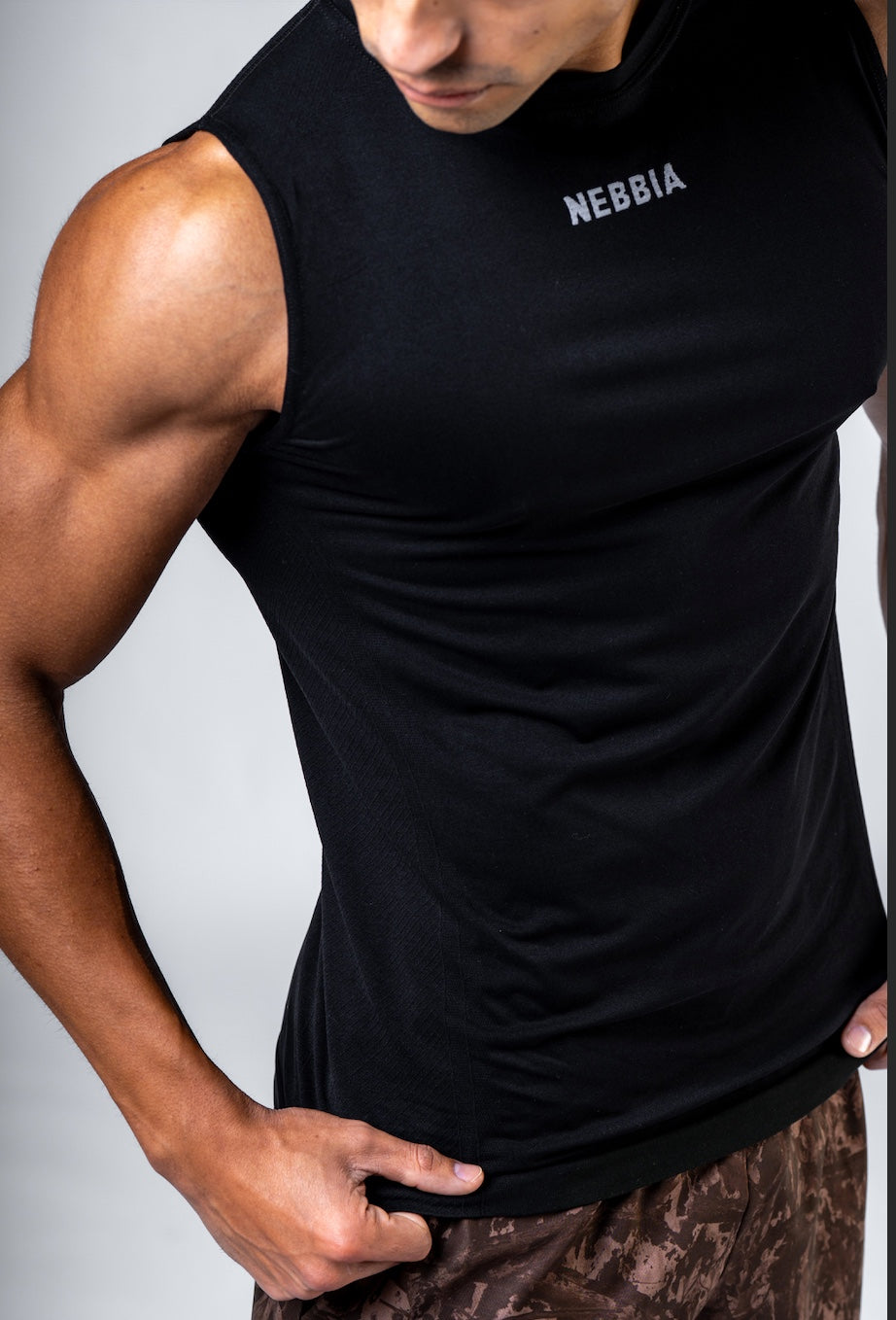 Nebbia Tank Top 899 Black – seamless | Nebbia Activewear (5/5)