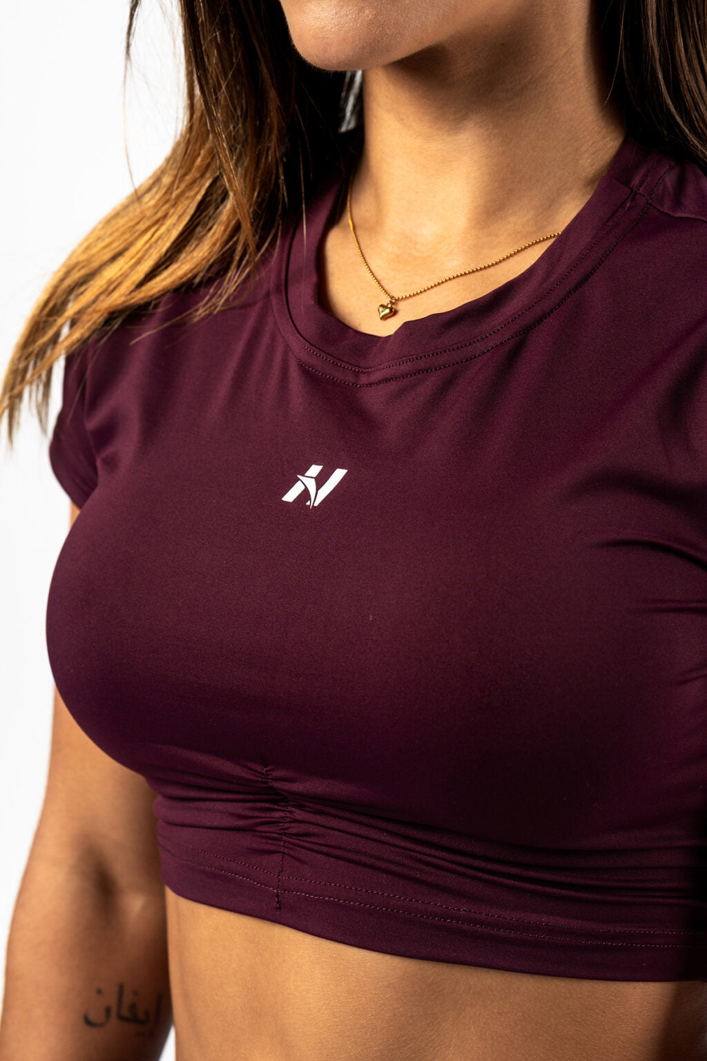 Nebbia Sports Top 430 – open back, cropped | Nebbia Activewear (5/7)