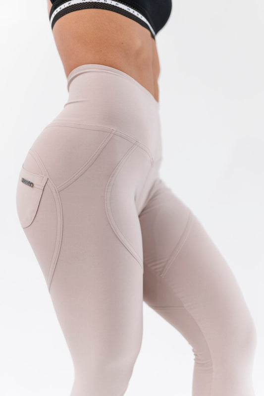 Nebbia Activewear 587 Beige – high waist | Nebbia Activewear (1/7)