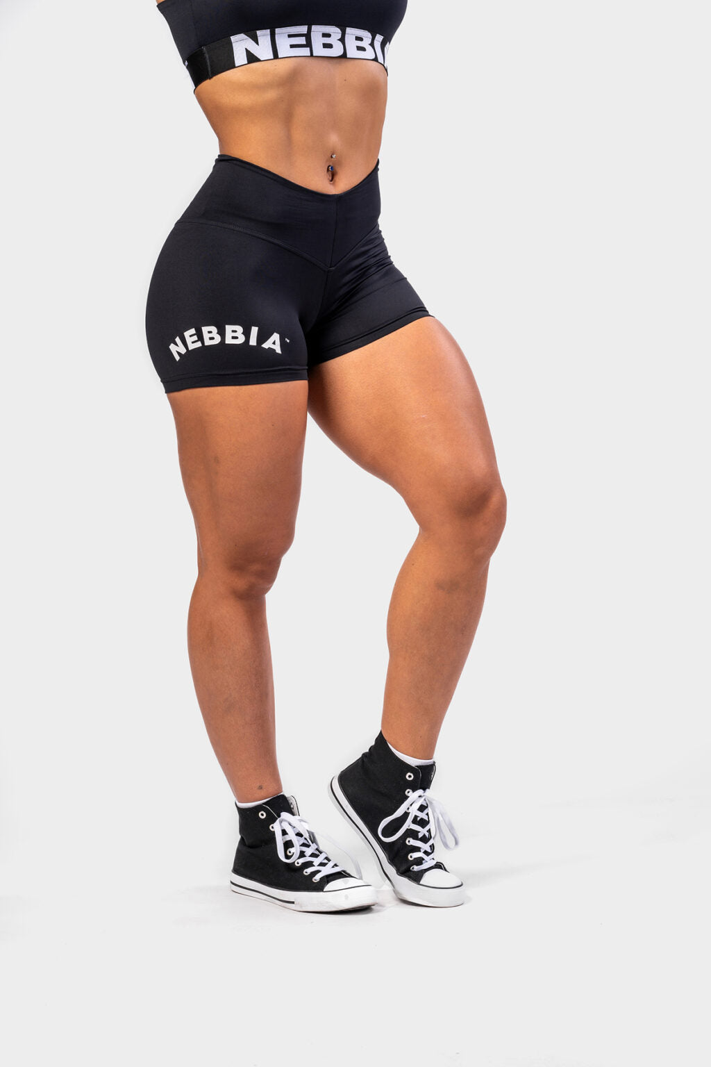 Nebbia Sports Shorts 582 Black – high waist | Nebbia Activewear (4/6)