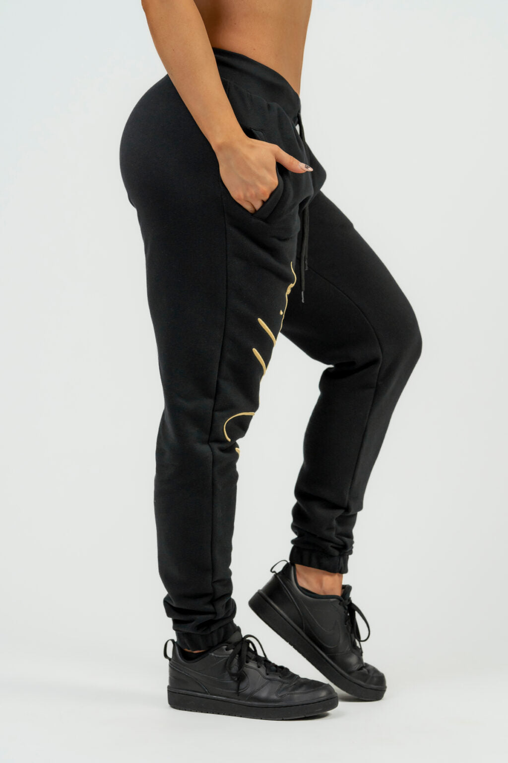 Nebbia Jogger Pants 846 Black – high waist | Nebbia Activewear (1/9)