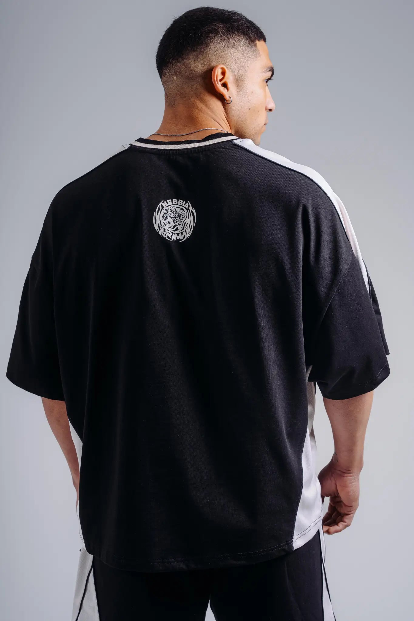 NEBBIA 869 T-shirt Oversize Nera | PRIMAL