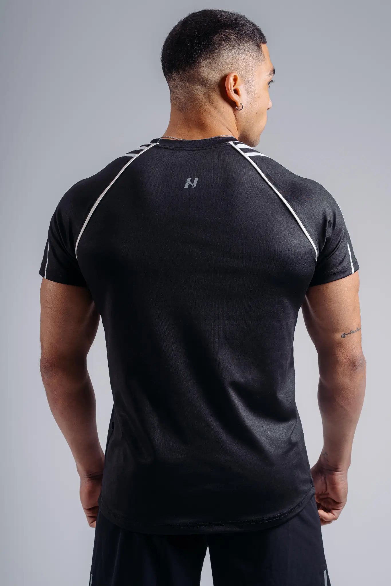 NEBBIA 872 T-shirt funzionale nera | PRIMAL