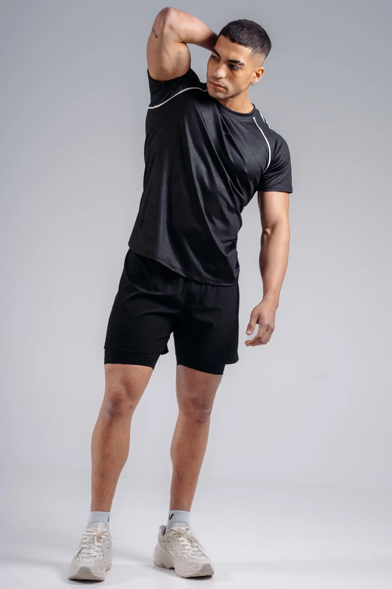 NEBBIA 872 T-shirt funzionale nera | PRIMAL