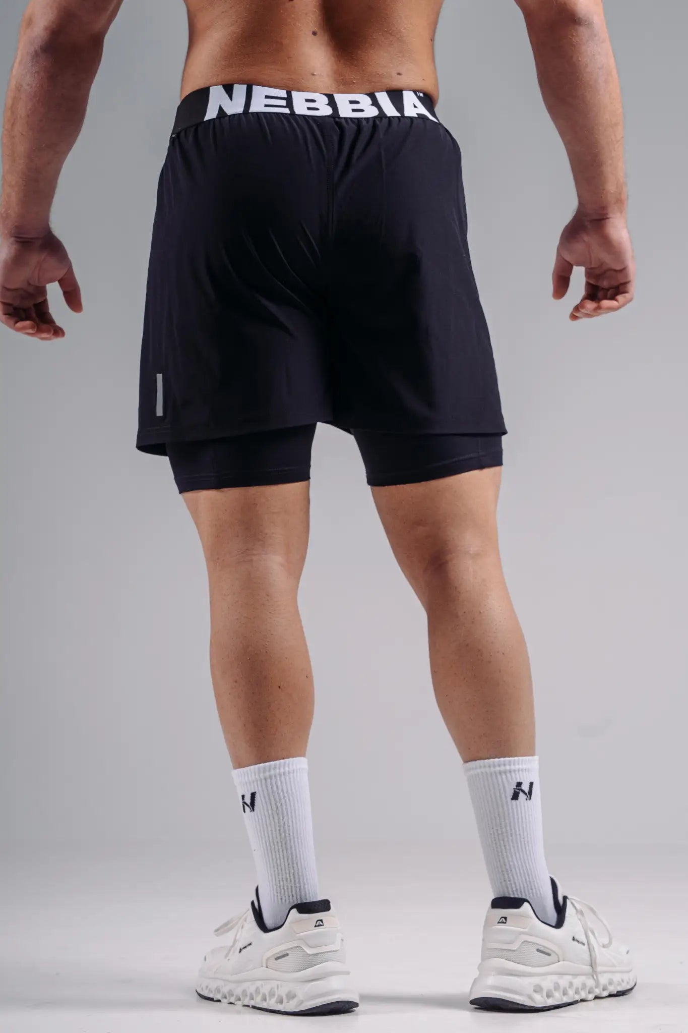 NEBBIA 878 Pantaloncini da Allenamento Neri a Doppio Strato | PRIMAL