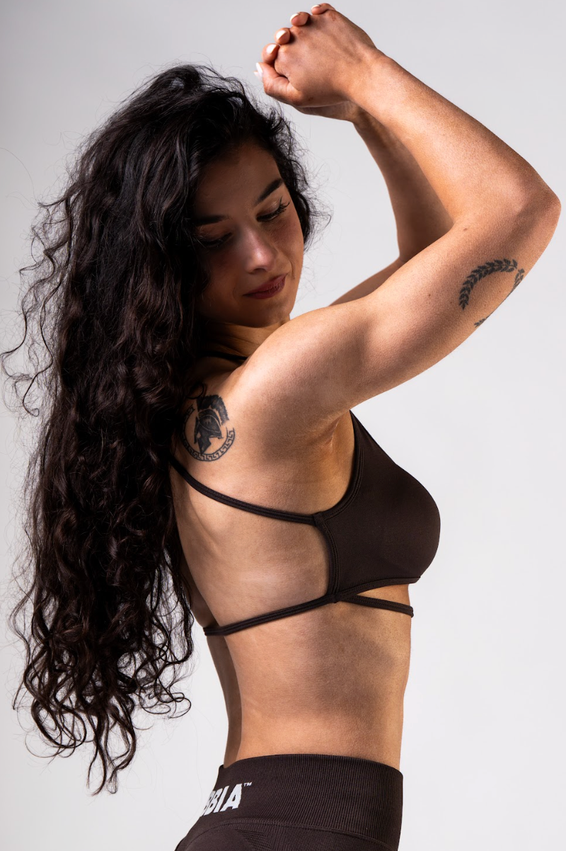 Nebbia Sports Bra 890 Brown – open back | Nebbia Activewear (4/4)