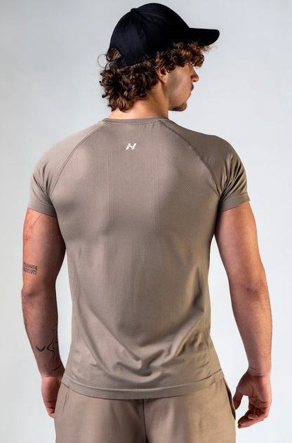 Nebbia Sports Shorts 900 Brown – seamless | Nebbia Activewear (5/5)