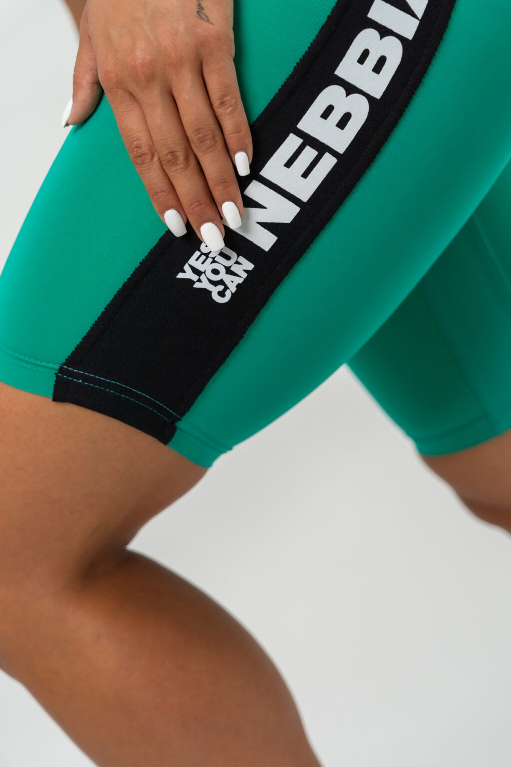 Nebbia Sports Shorts 238 Green – high waist | Nebbia Activewear (4/5)